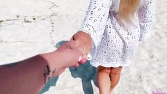 Den tatoverede finske luder tog på ferie med sin kæreste Thumb
